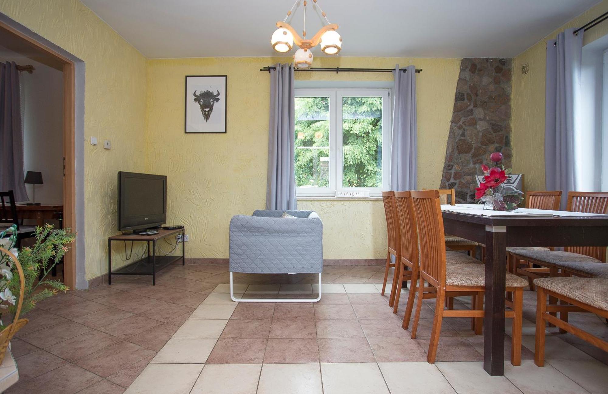 Happy Bison - A 5 Bedroom House With A Garden Białowieża Esterno foto