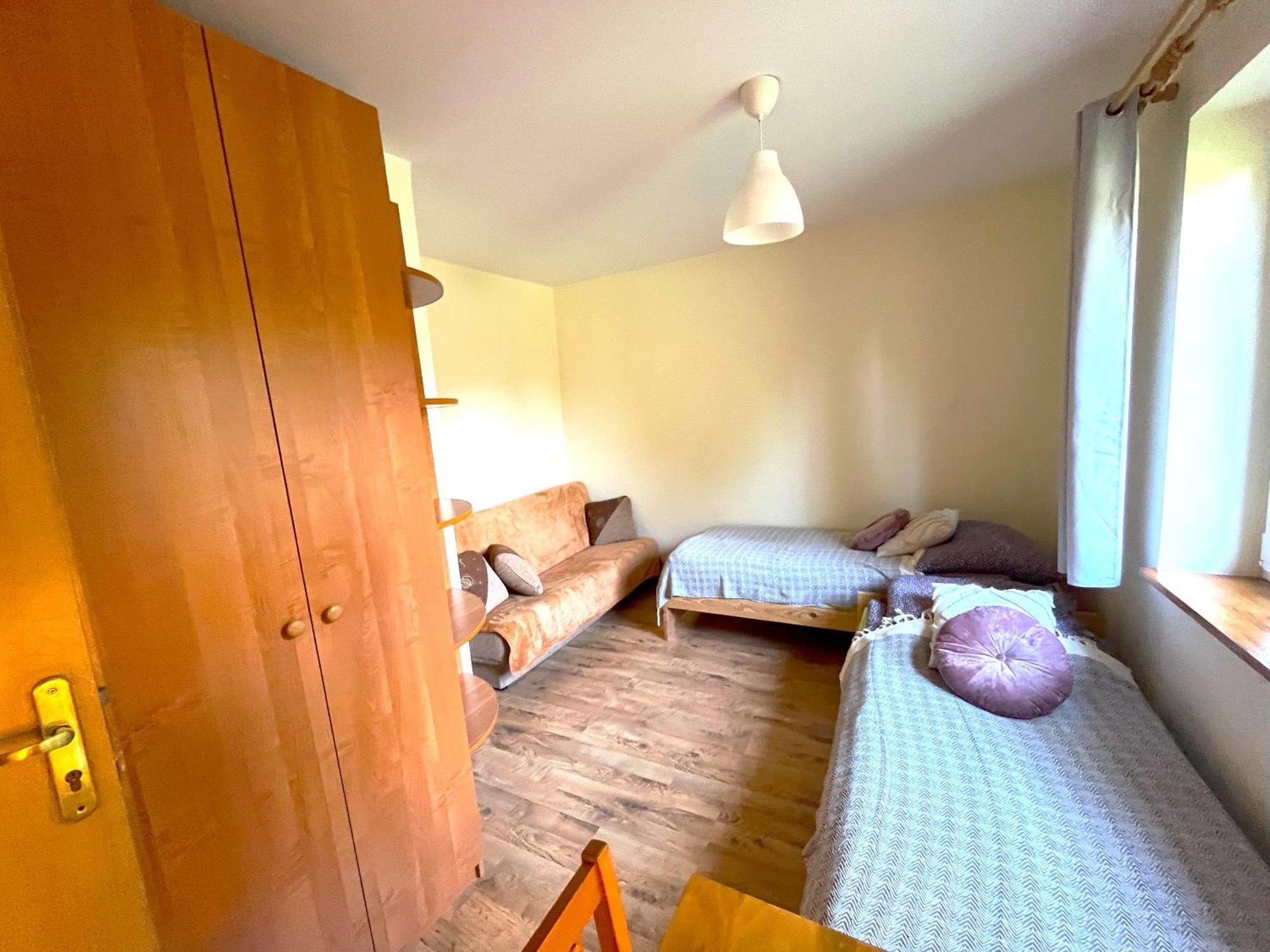 Happy Bison - A 5 Bedroom House With A Garden Białowieża Esterno foto